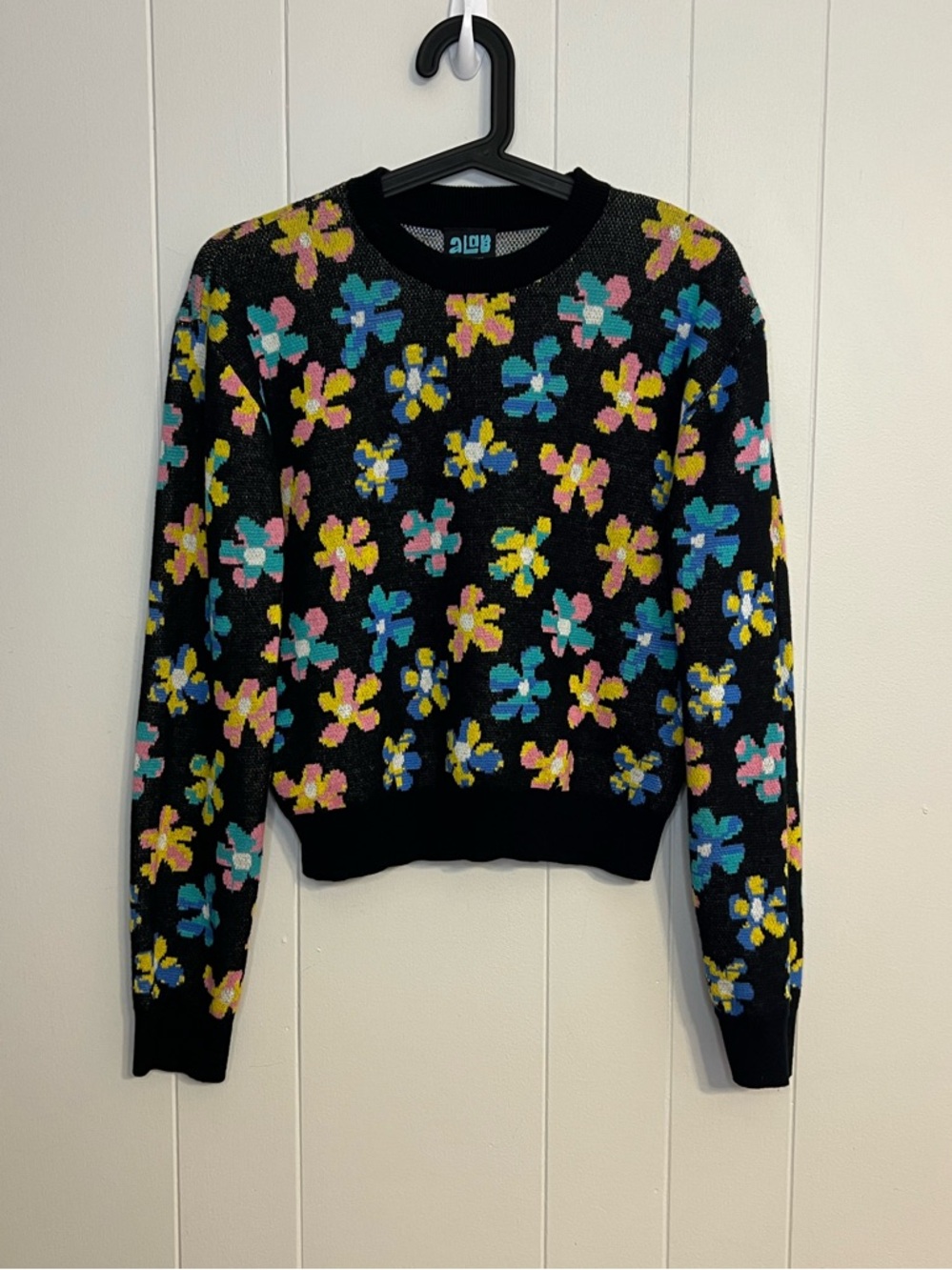 A-Lab Maxie Daisy Black‎ Crewneck Sweatshirt Size M